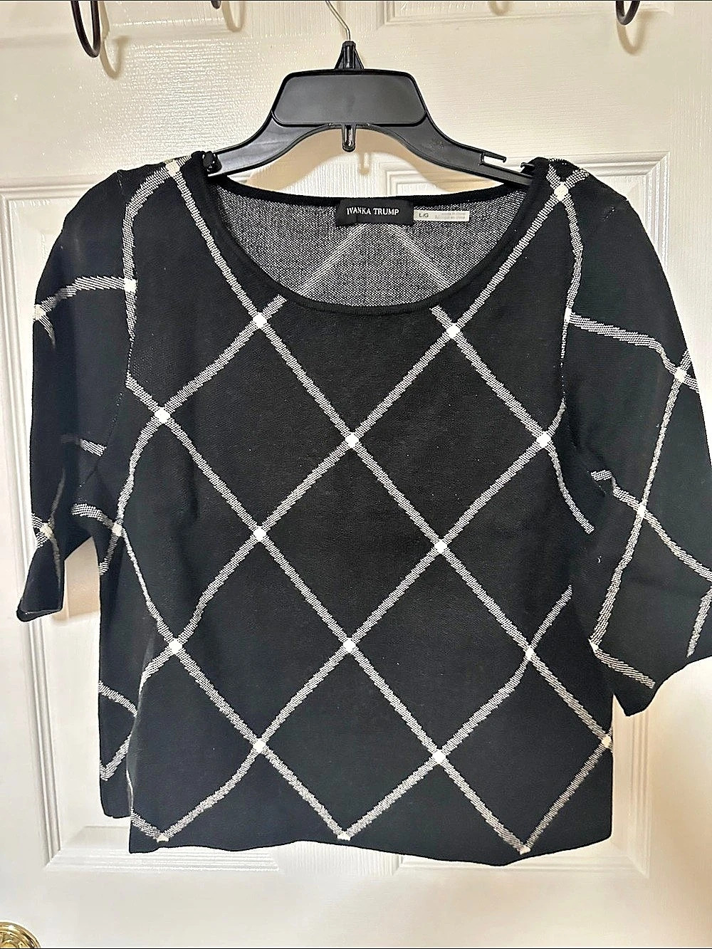 Ivanka Trump Geometric Short Sleeve Top in Black & White Size Large Like